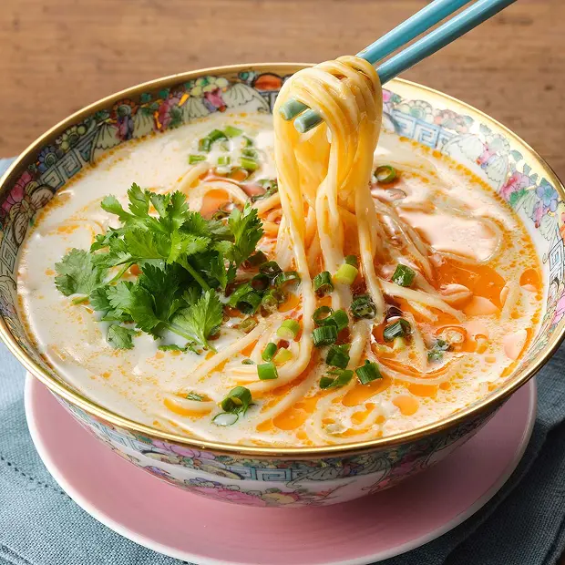 オリジナル 豆漿鶏湯麺 （トウジャンジータンメン）