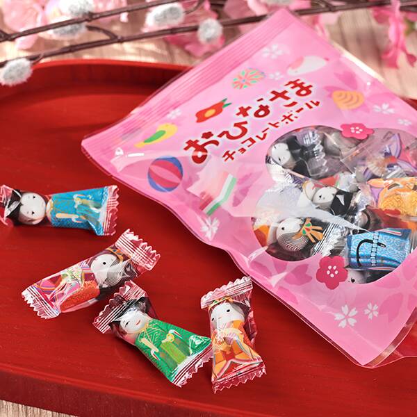 ニューエスト　おひなさまチョコレートボール　65g