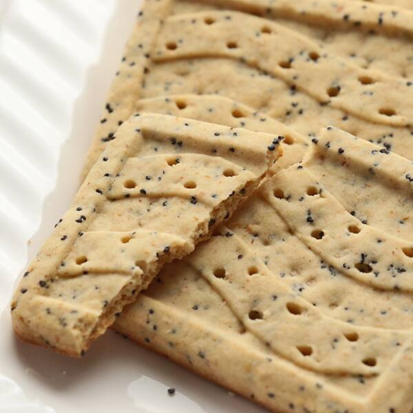 レモンケシの実のイースターブレッドのレシピ