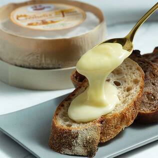 【冷蔵】バドス クレムー ドゥ ジュラ　250g【賞味期限：2026/1/18】