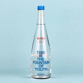 エビアン　スティルウォーター　ファレル・ウィリアムス　限定ボトル　750ml