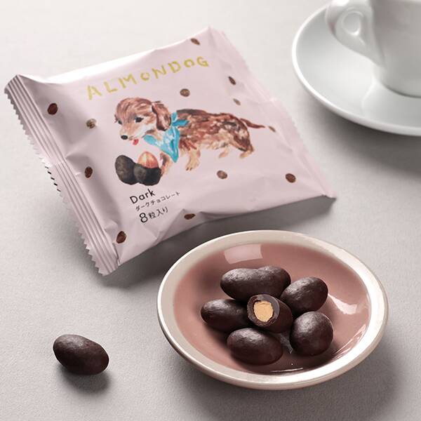<b>オンラインストア限定『ALONDOG』</b><br>犬好きさんにはたまらない、かわいいパッケージのお菓子が新登場。バターをたっぷりのフィナンシェなどをお届けします。
