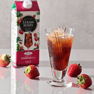 ブラックティー　ストロベリー　500ml