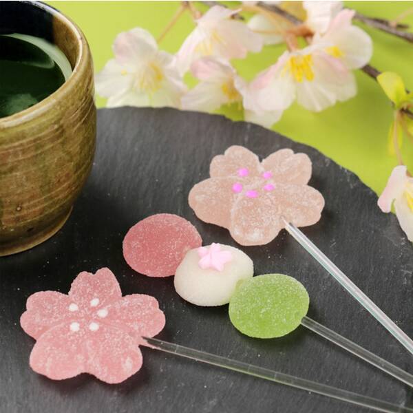 <b>ついでにおひとつ！100円台の季節限定アイテム</b><br>カートにちょい足しするならこちらがおすすめ。この機会に季節限定品をお試しください。