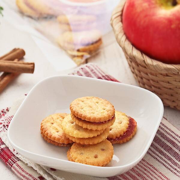 【カルディ】ジャムサンドクラッカー アップルシナモン 62g 【カルディ】ジャムサンドクラッカー アップルシナモン 62g