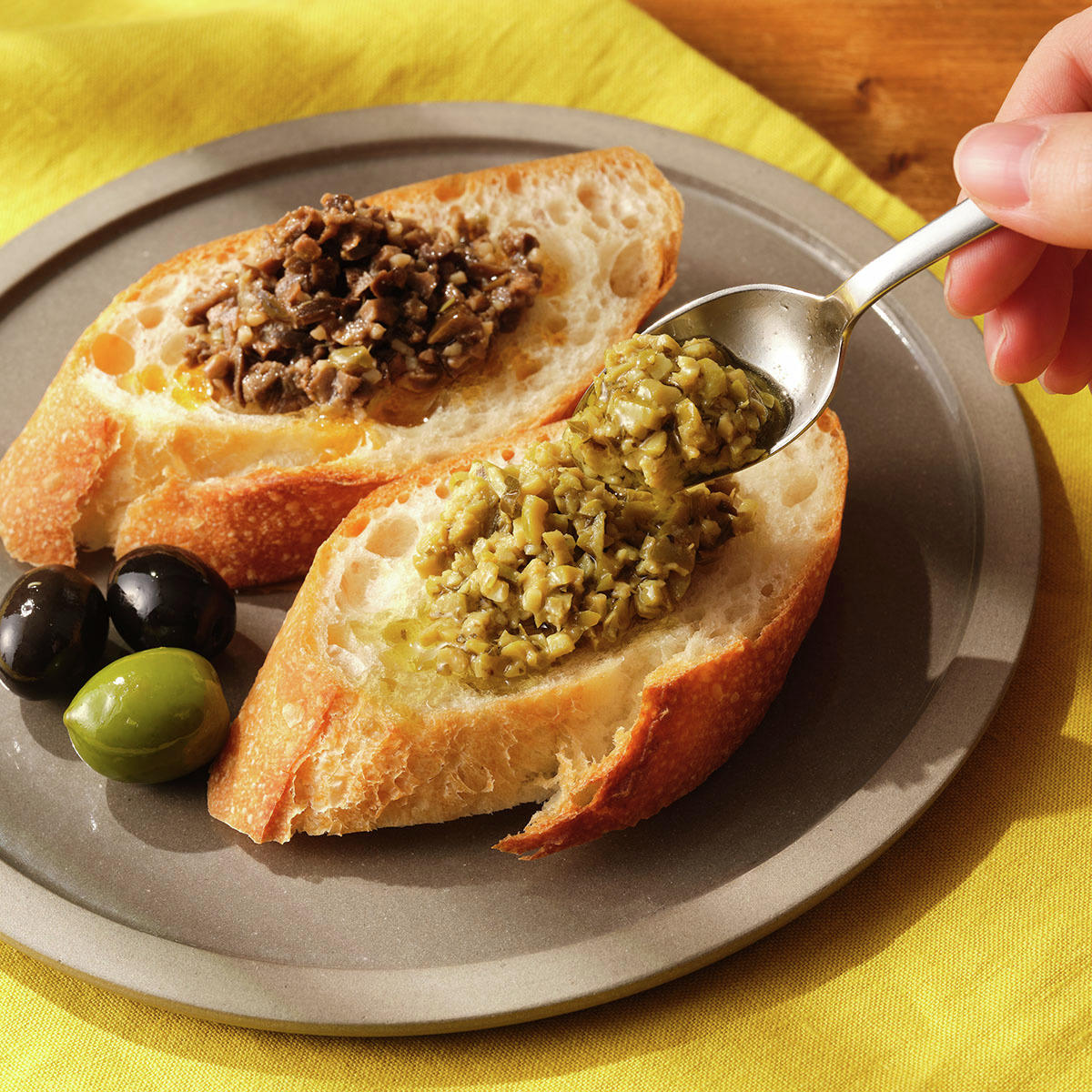 ブルスケッタ ザク切りオリーブ グリーン/ブラック使用イメージ