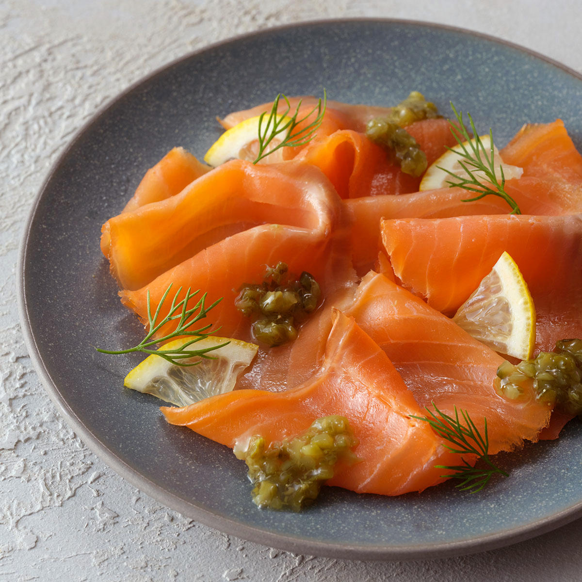 ヨコレイノルウェースモークサーモントラウトの中身イメージ