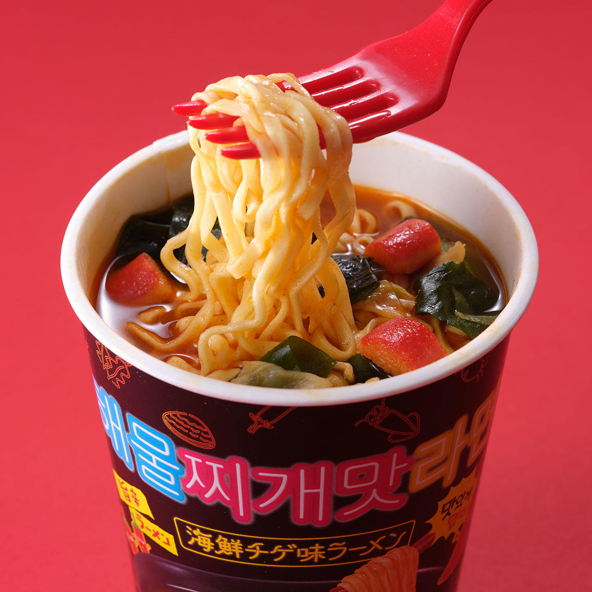 韓国食堂_海鮮チゲラーメンシーン
