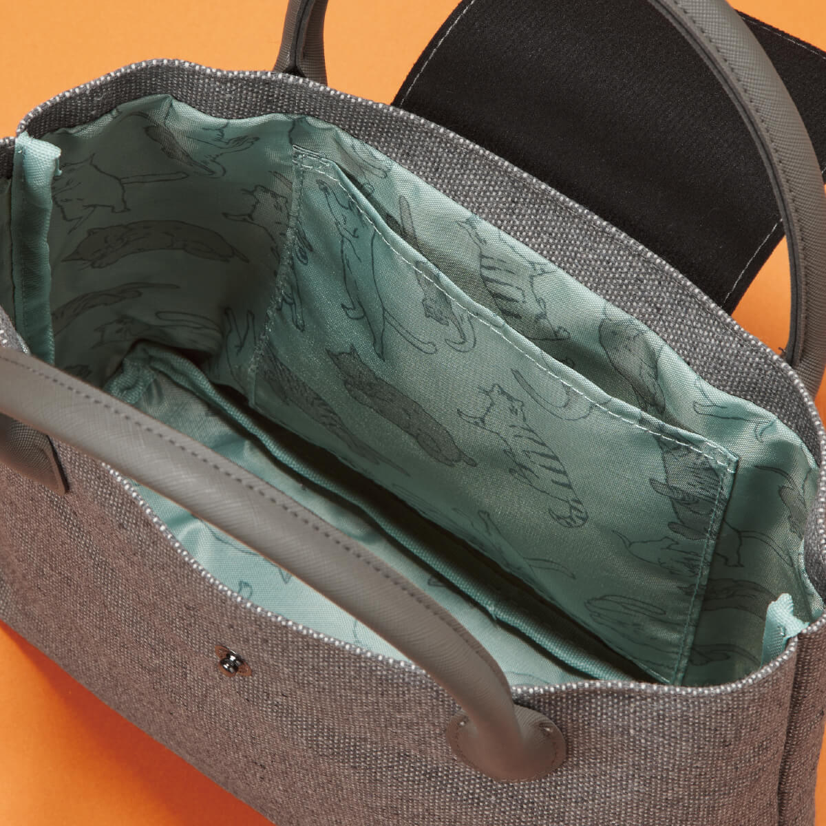 ネコの日バッグ2026_バッグの中身